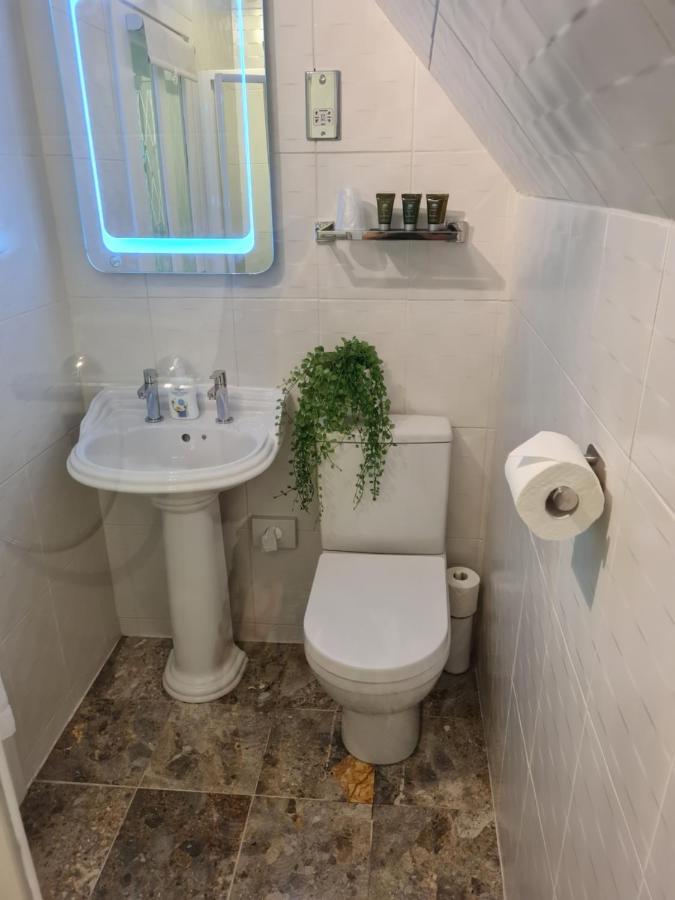 Eagle View Guest House 뉴턴모어 외부 사진